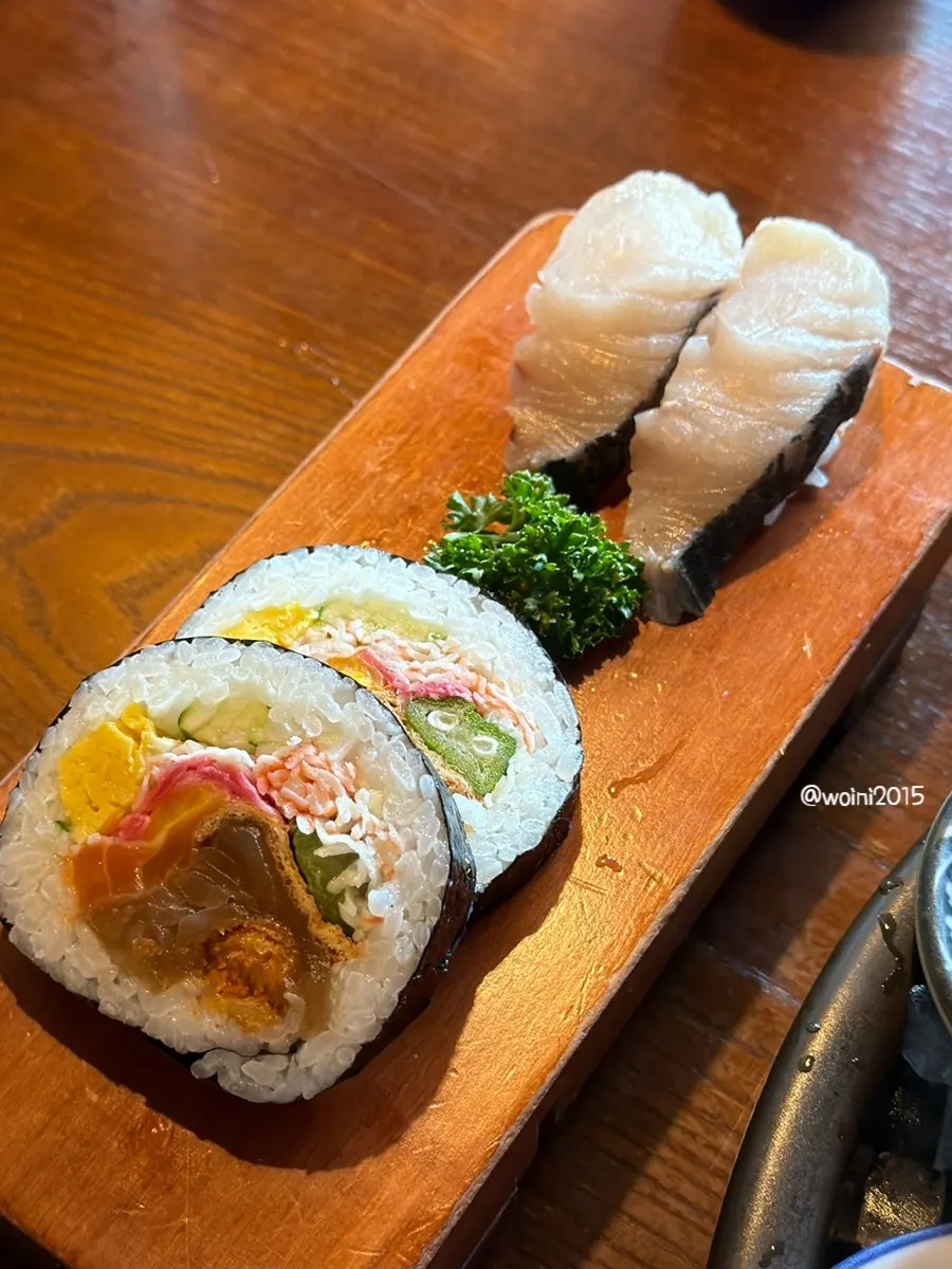 Aged sashimi platter of salmon, flounder, hairtail, amberjack and mullet