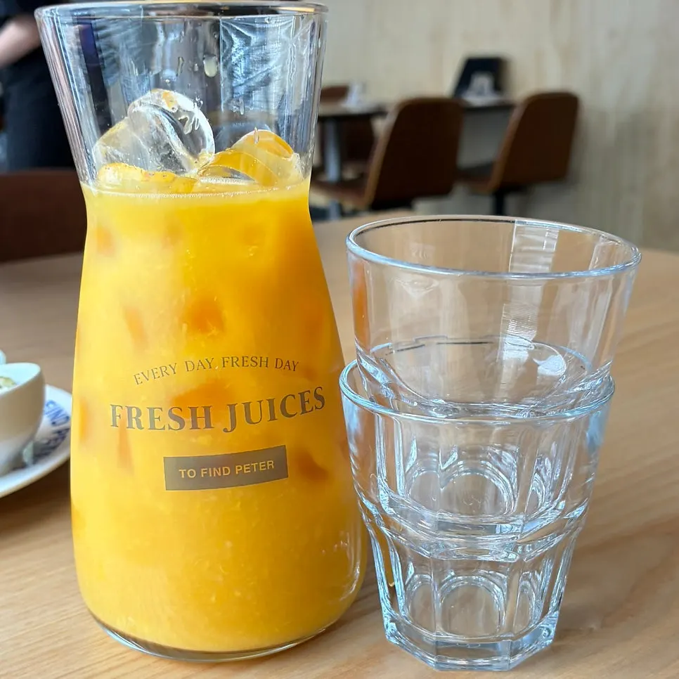 Orange juice from the Signature Set
