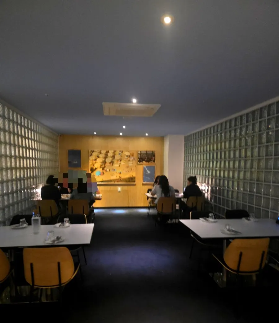 Low-lighting dim hall seating