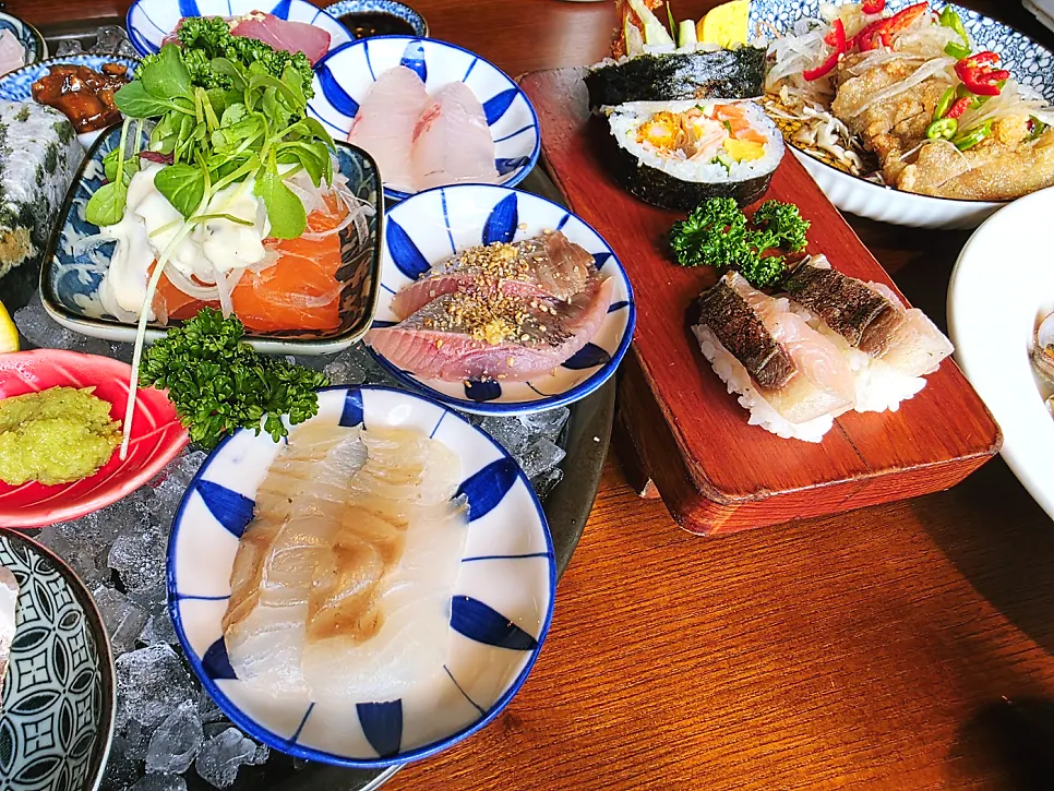 A plate of sushi served as part of the set