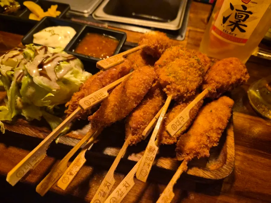 A plate of kushikatsu included in the Haeundae set