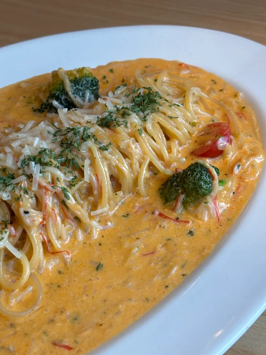 Plated spicy crab pasta