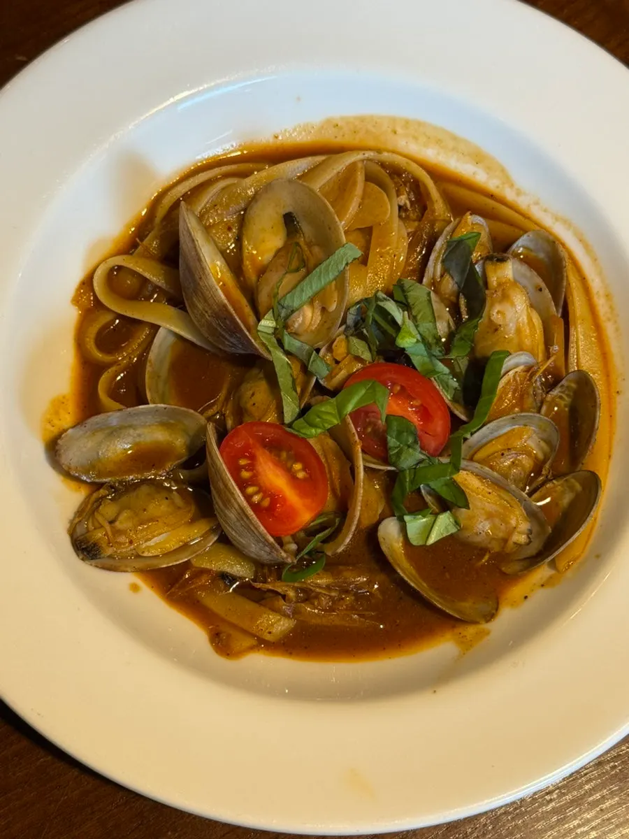 Clam pasta with bisque flavor
