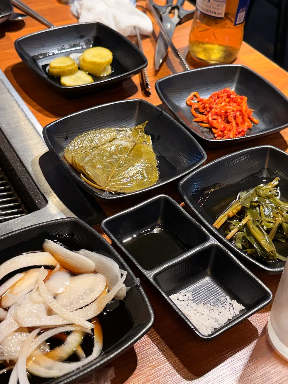 Table spread with basic side dishes at Hanuso Dwitgogi