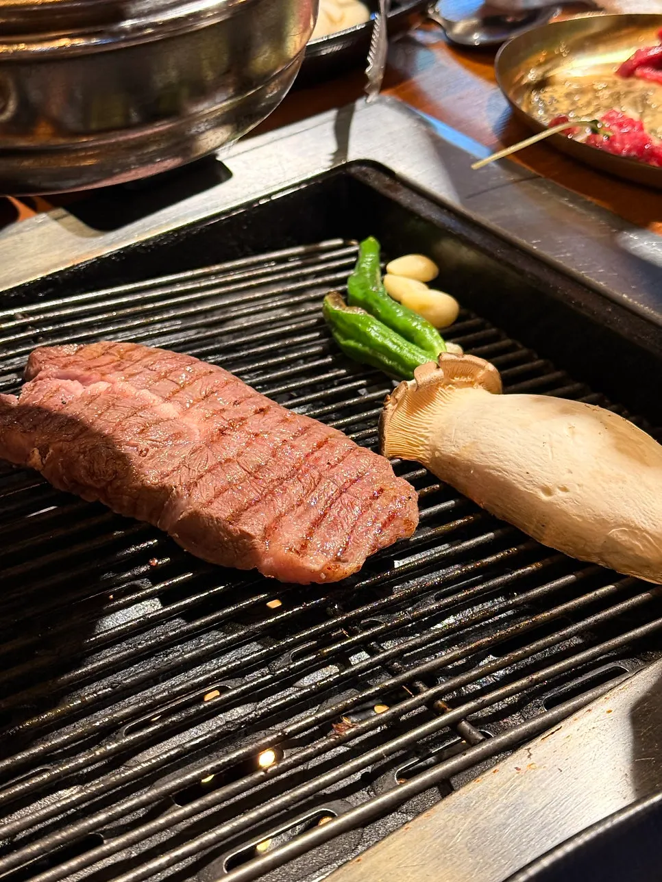Close-up of hanwoo dwitgogi cooking