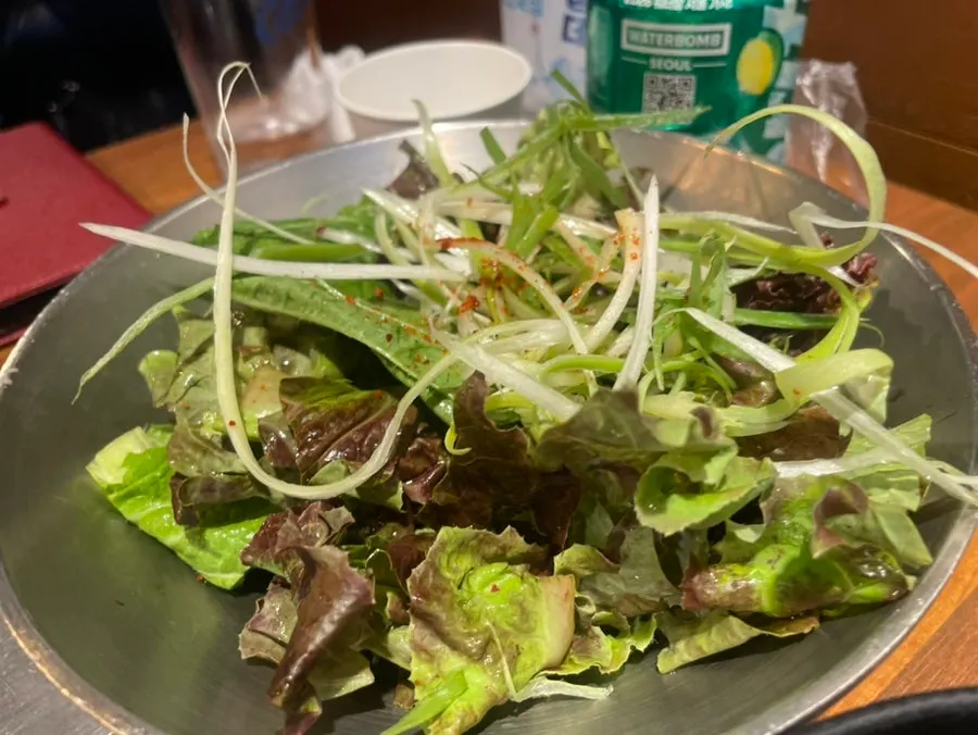 Basic side dish plates on the table
