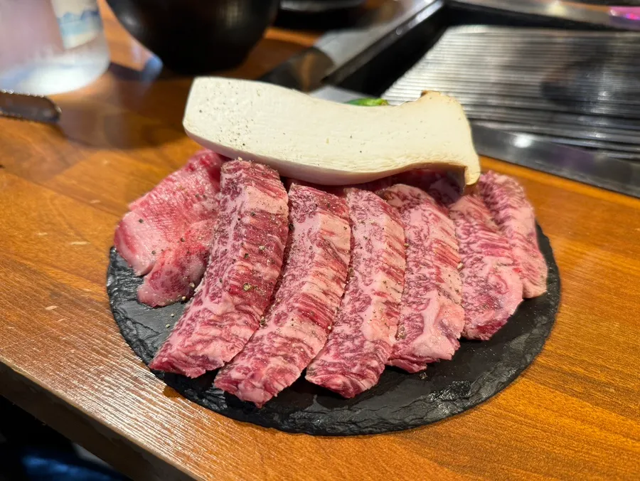 Rib dwitgogi at Hanuso Dwitgogi Beomil Branch