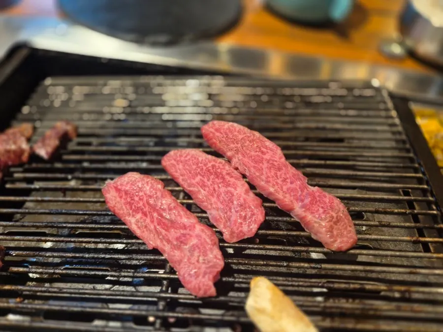Grilled Korean beef dwitgogi cuts