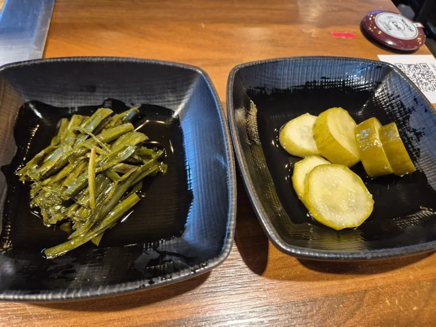 Beef seaweed soup and side dishes