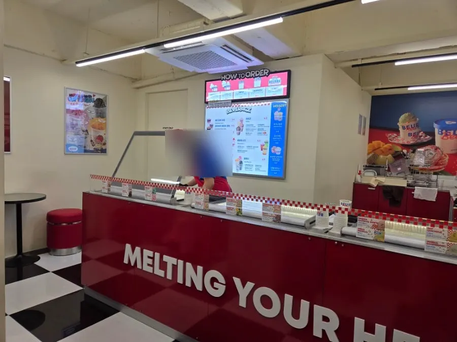 Interior decor of Beurre Beurre Konkuk Rodeo Branch