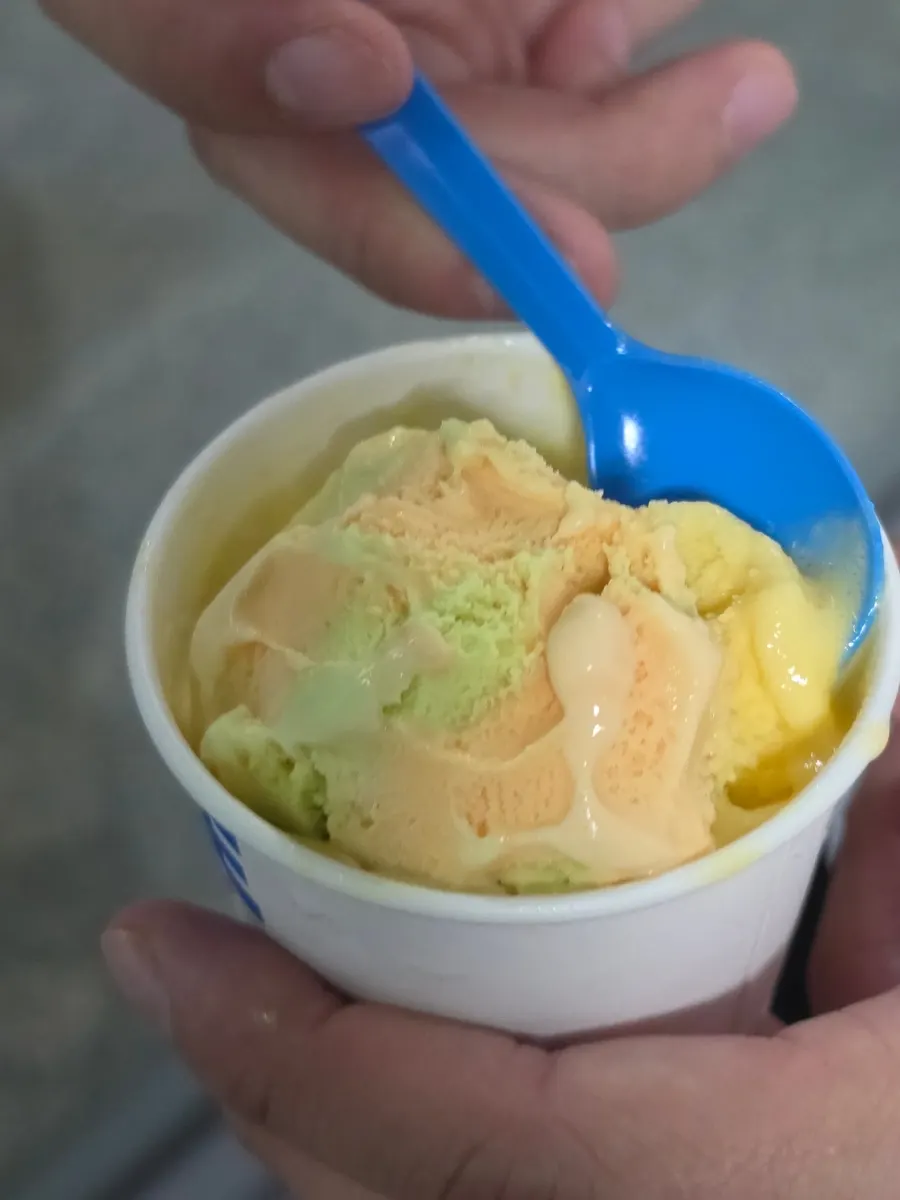 Double cup of Mellow Mango and Oh! Lemonzy