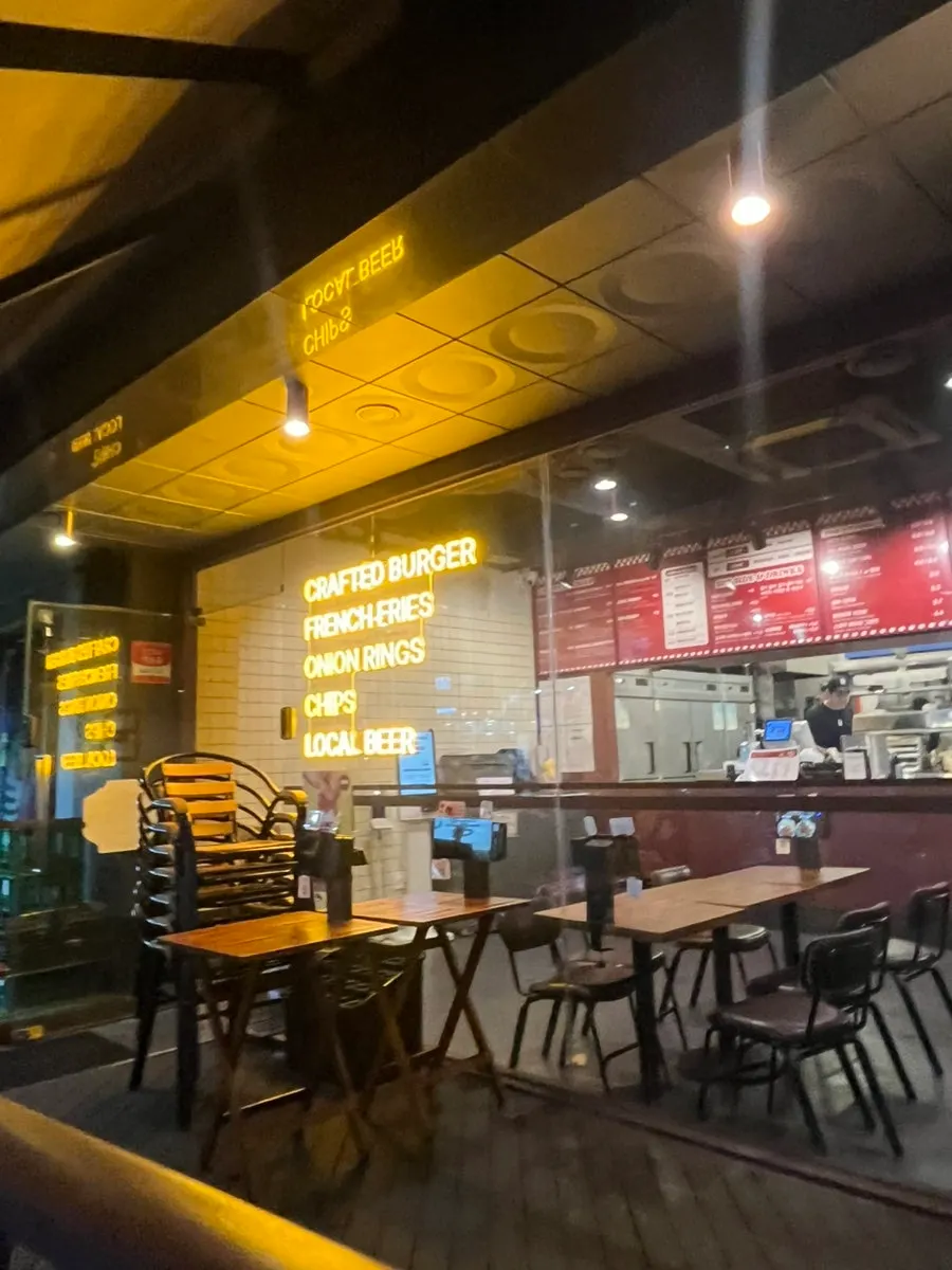 Seating area at Bas Burger Samseong Station Branch