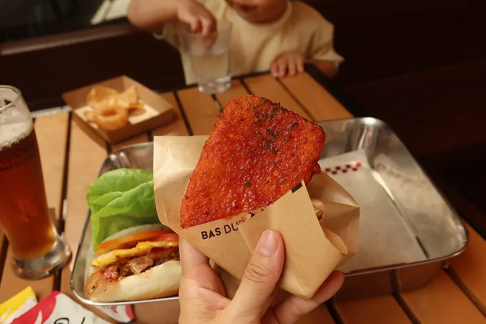 Cross-section of the Tamyok Burger showing the ingredients