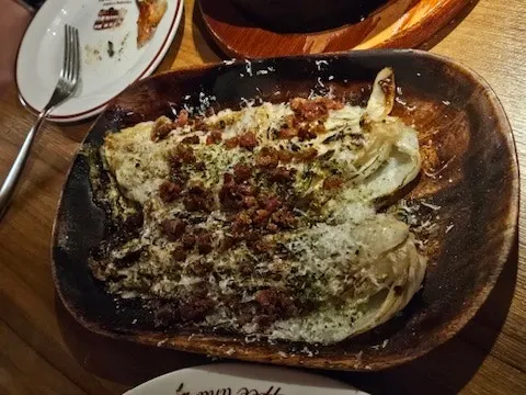 비421 식사와 술을 마무리한 자리