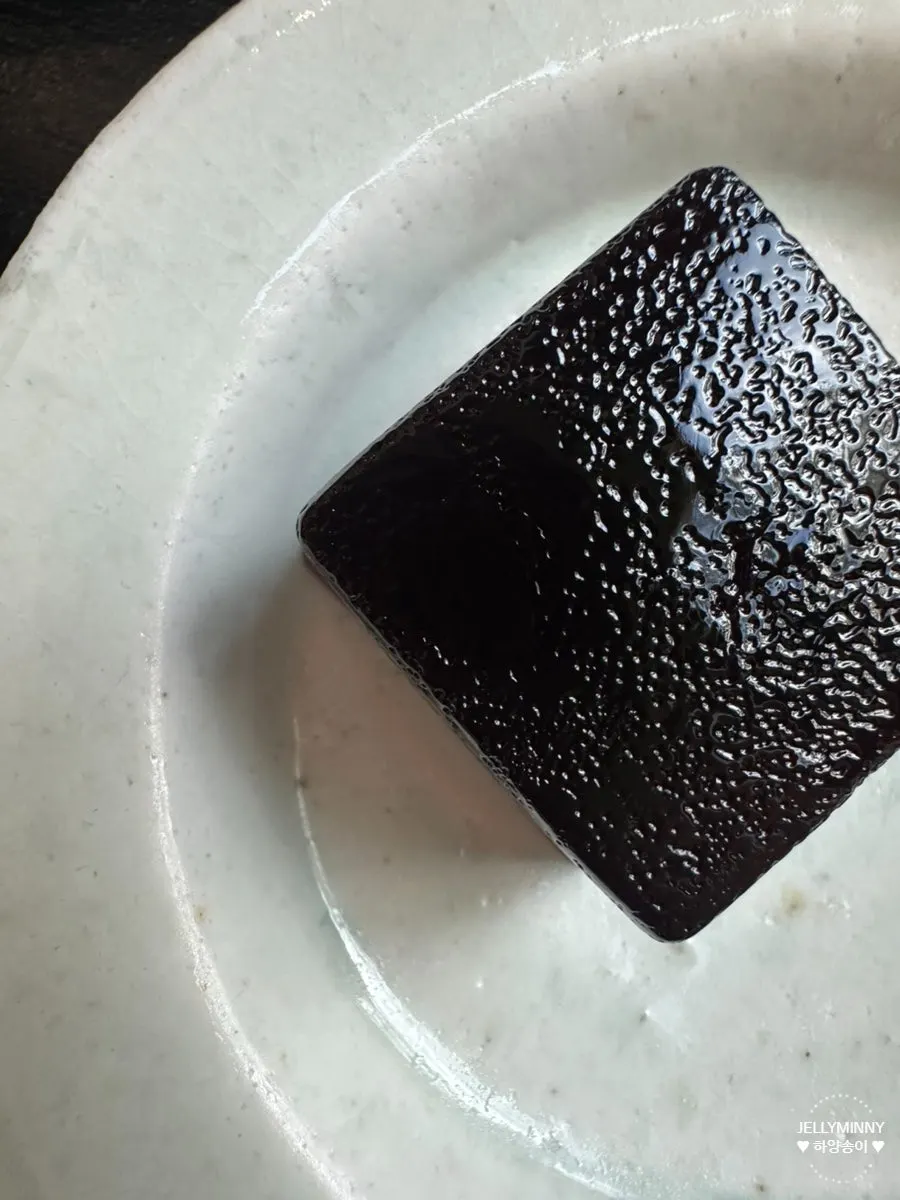 Close-up of the grape-flavored jelly