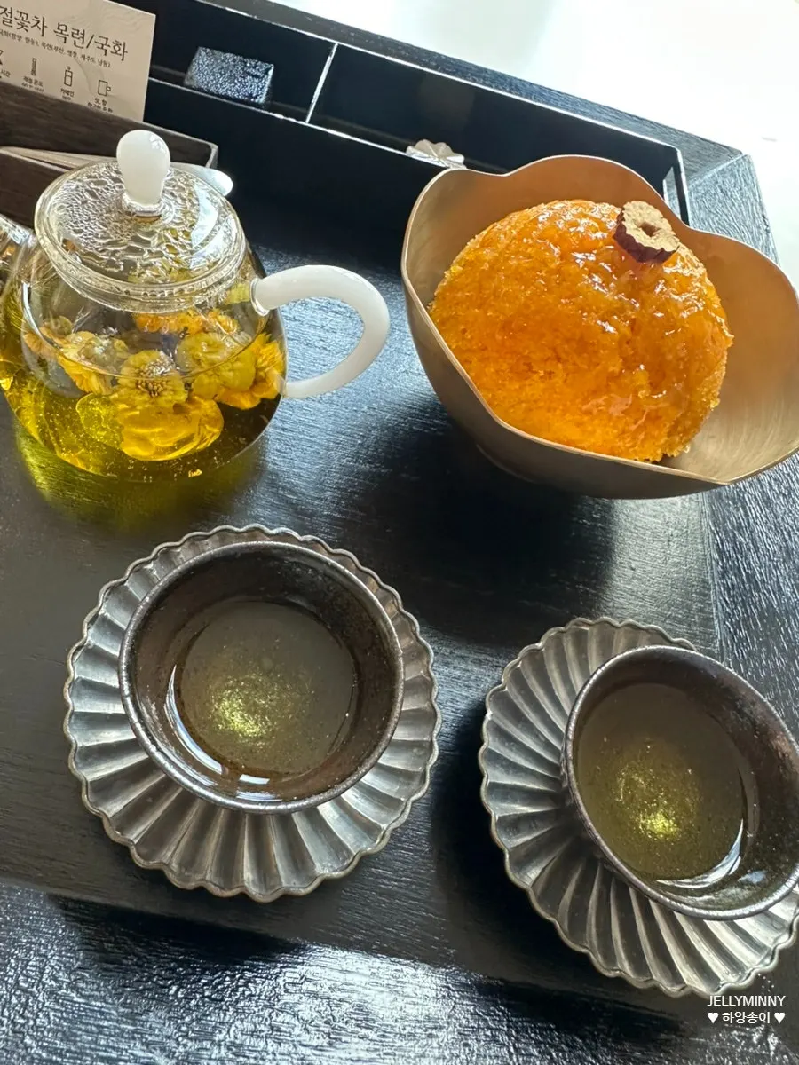 The pumpkin sikhye bingsu in its packaging