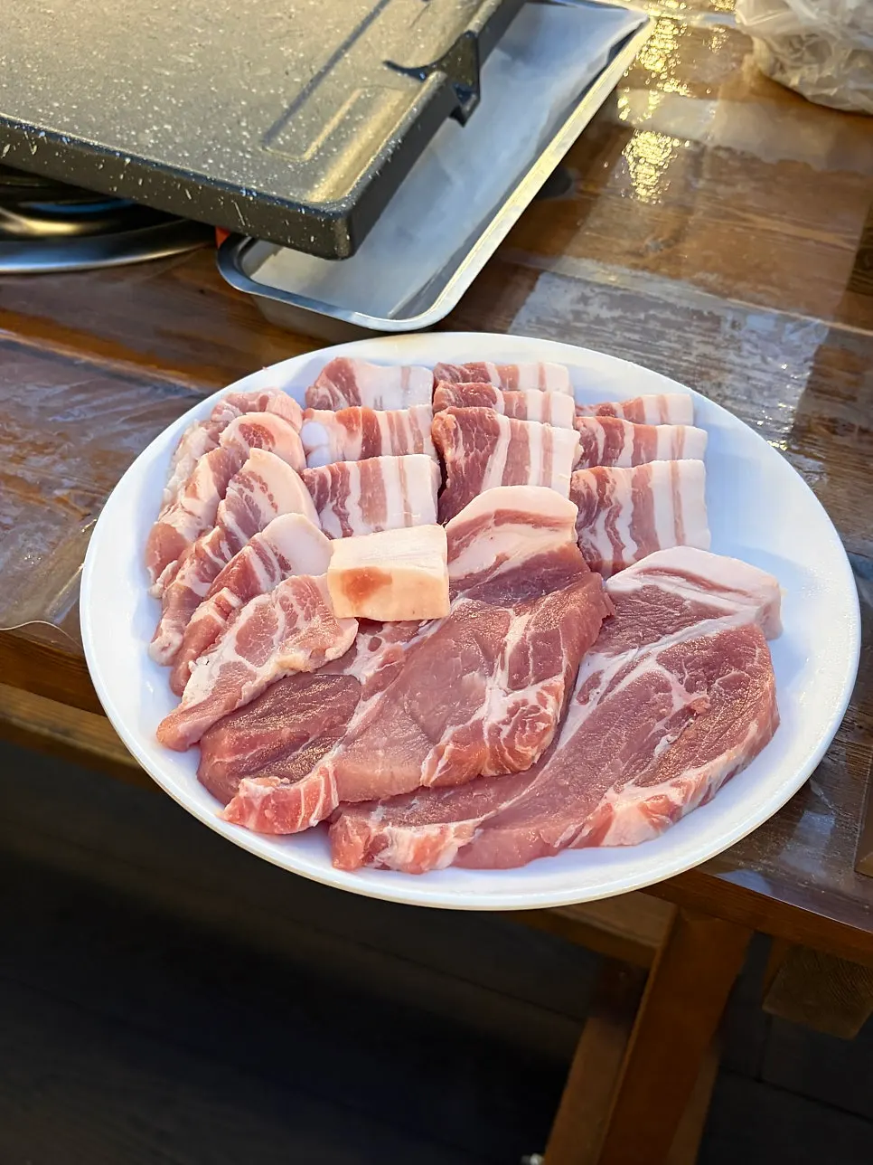 Hanpan combo platter with pork belly, pork neck, and kkodeul-mokssal