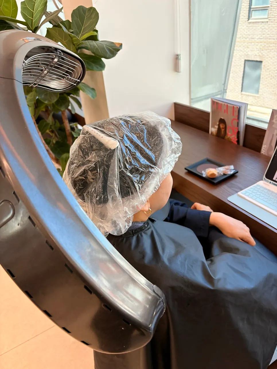 Applying high-molecular keratin