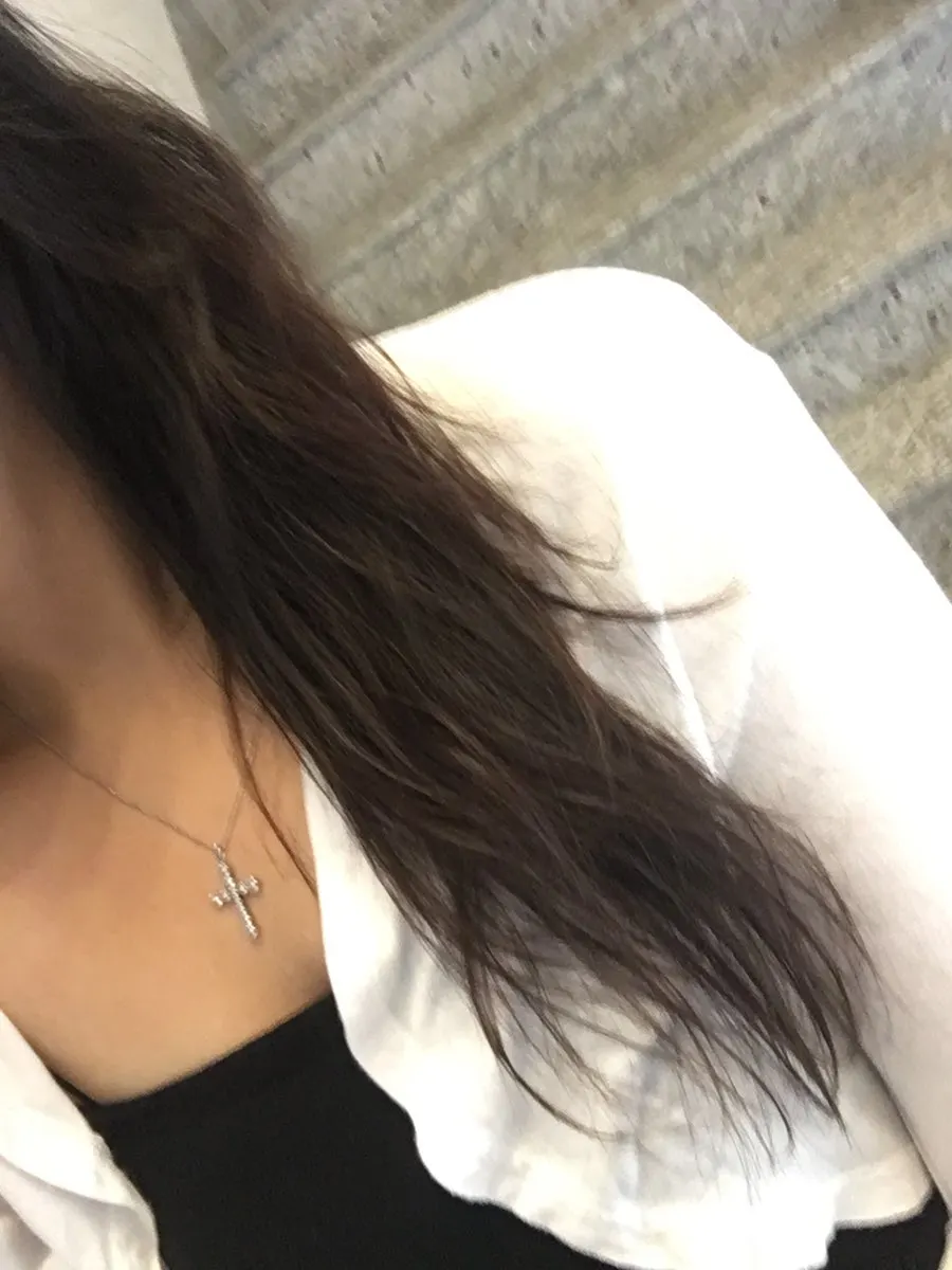 Vertical shot of damaged hair before treatment