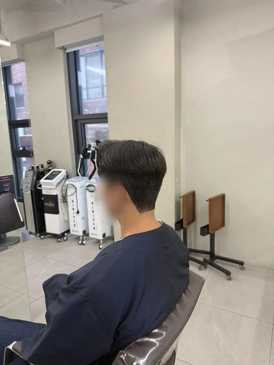 Side hair mid-down perm at Beorn Hair Cheongdam