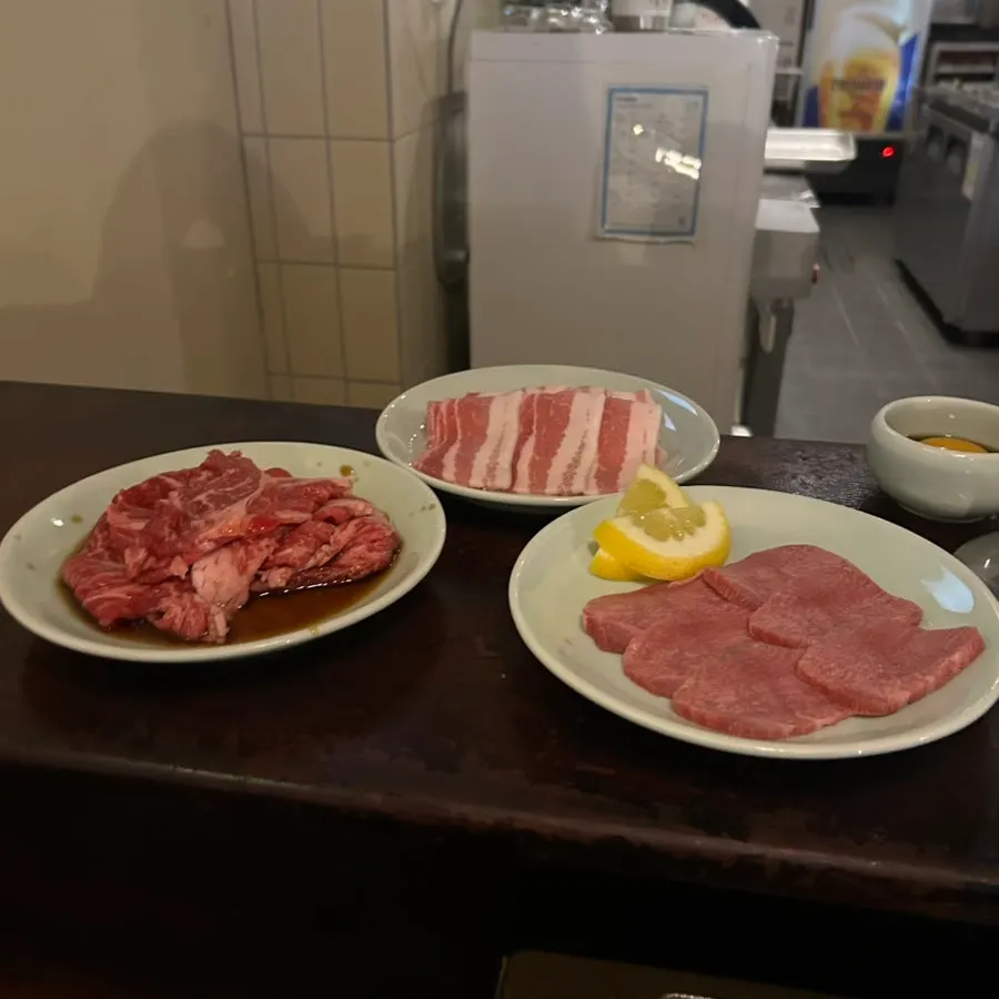 A platter of various yakiniku cuts
