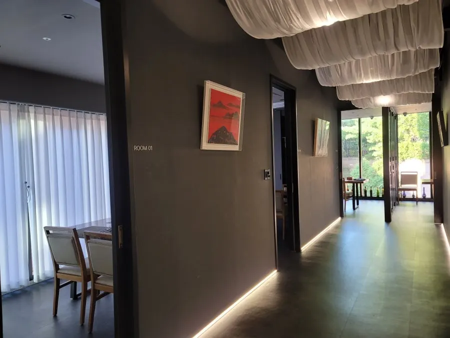 The modern, clean interior of Bistro Chai Plus