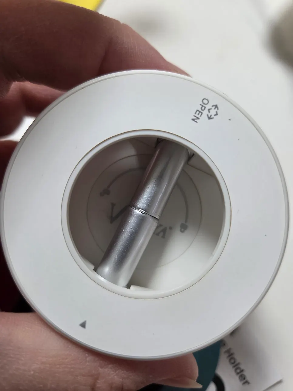 Several MagSafe mounts in use