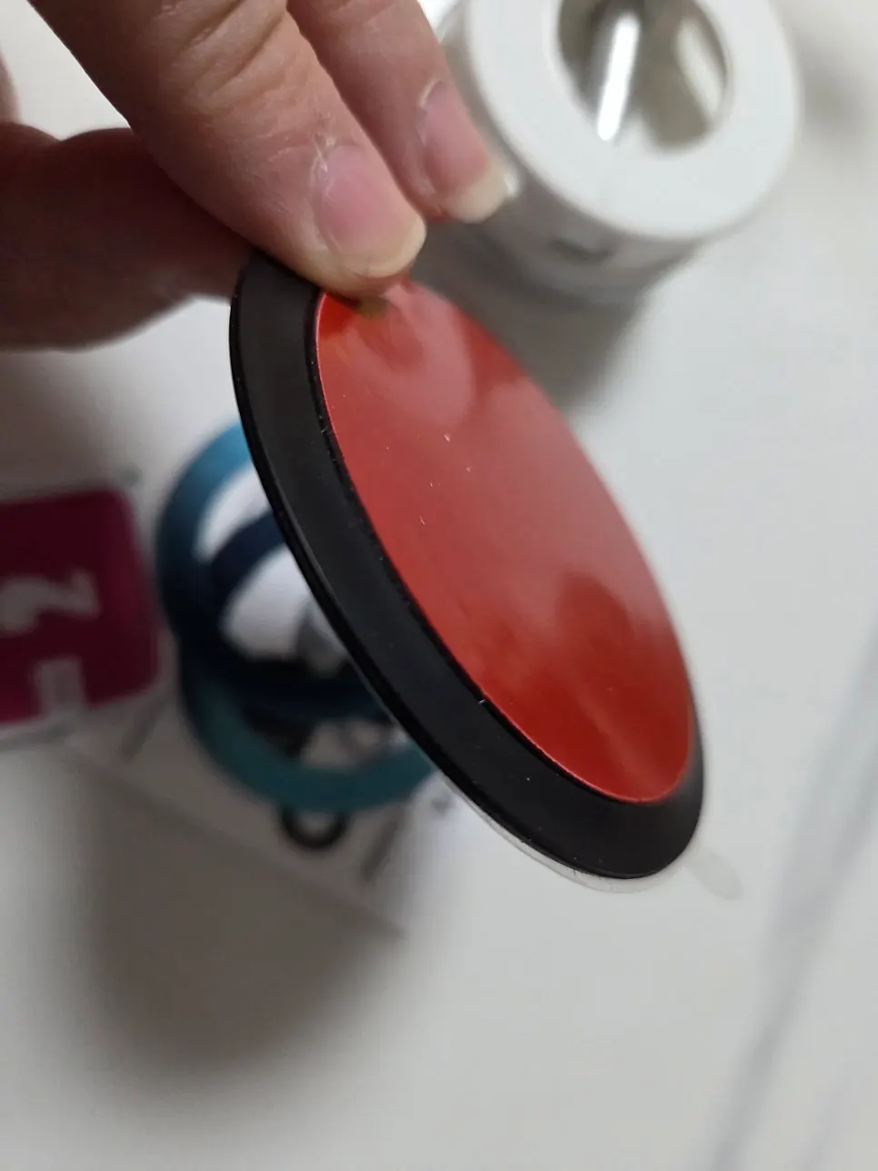 Securing a car phone mount