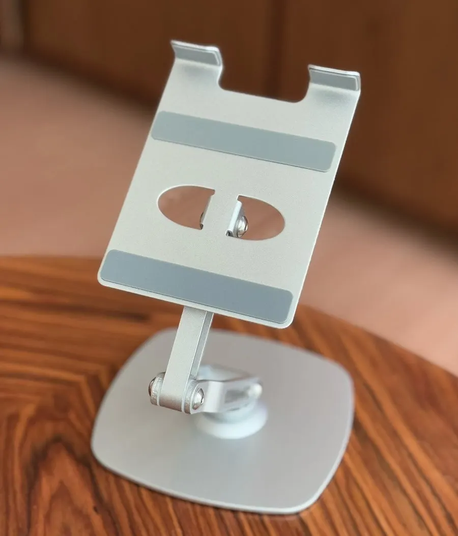 Tablet mounted on a Bitina stand