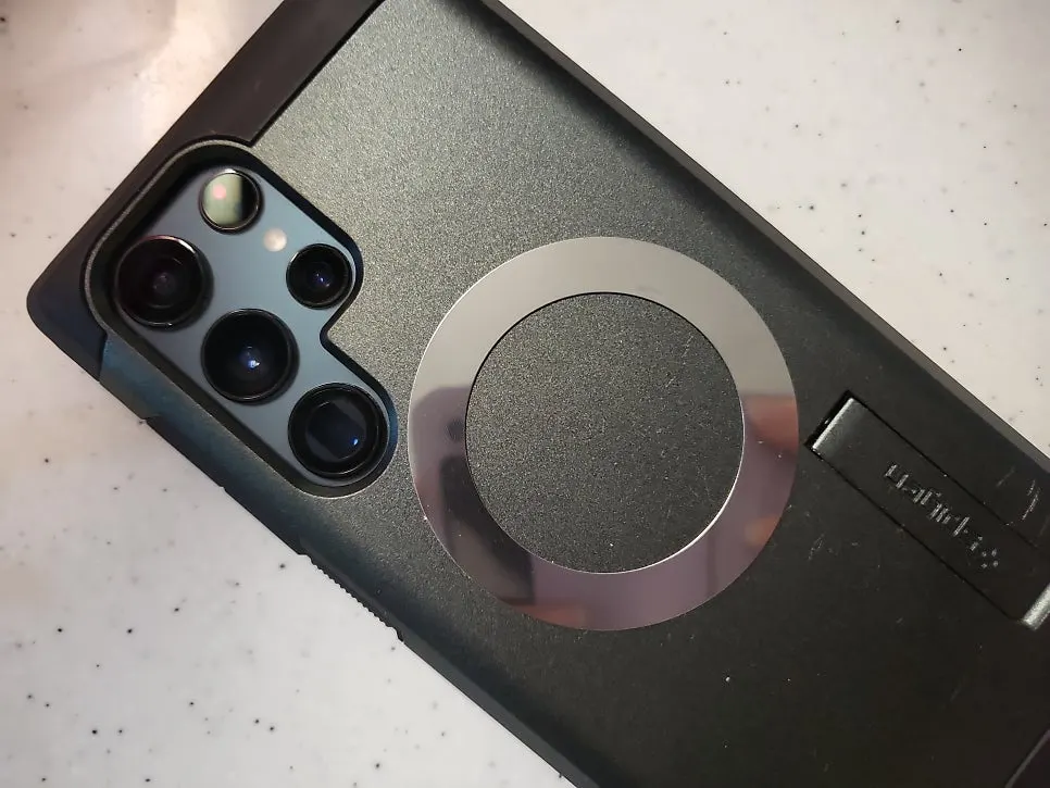 Car phone mount rotation function