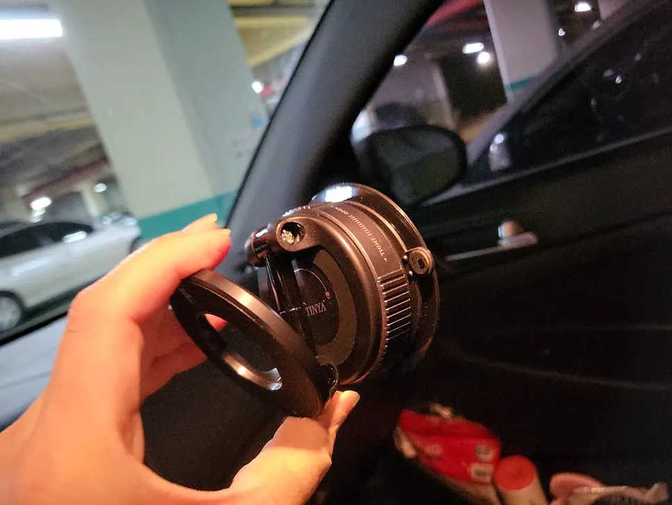 Smartphone held in place while driving