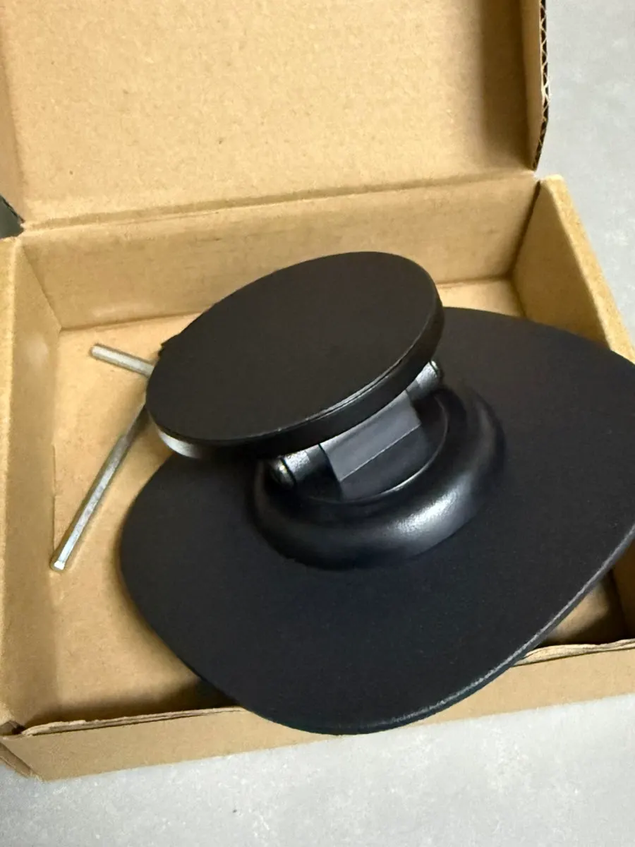 Folding stand with an aluminum body and adjustable joints