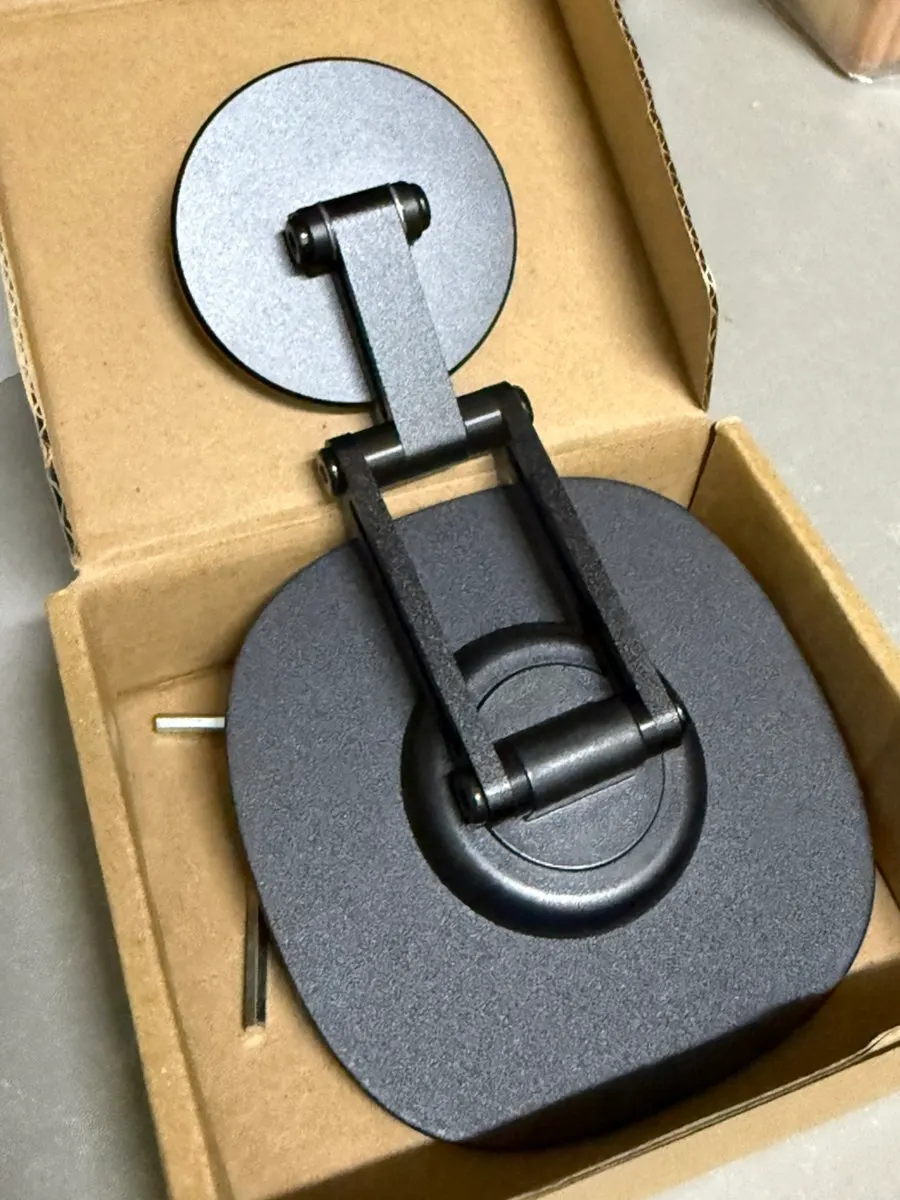 Stand, metal ring, and manual included in the package