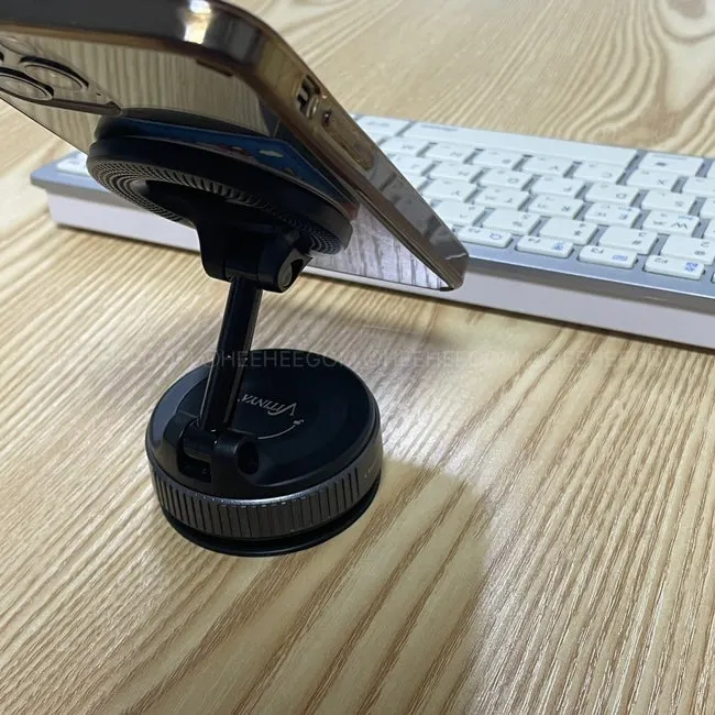 MagSafe mount for beauty filming