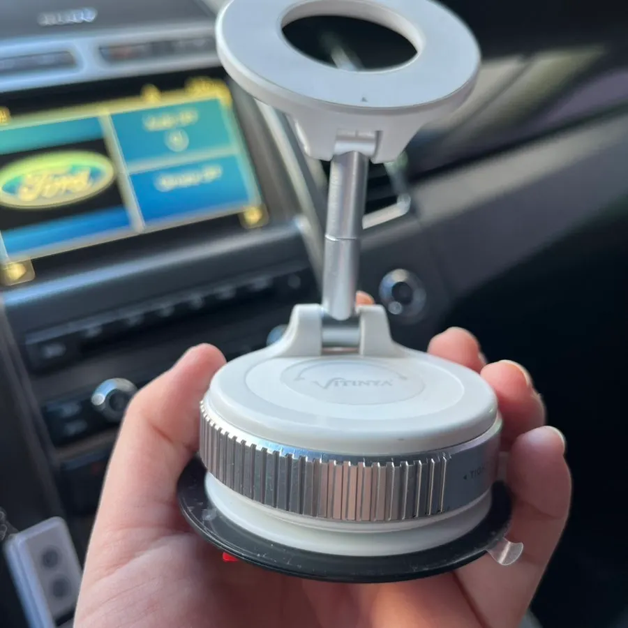 Taking the phone mount to use in another car