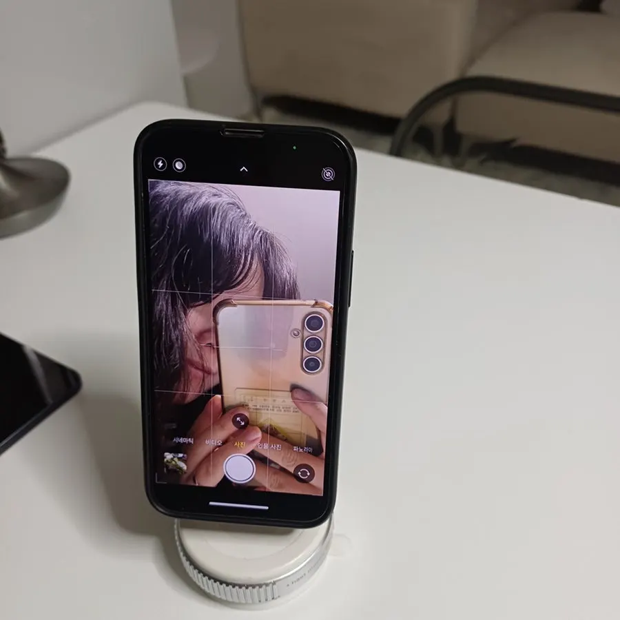 Using a MagSafe phone mount in selfie mode