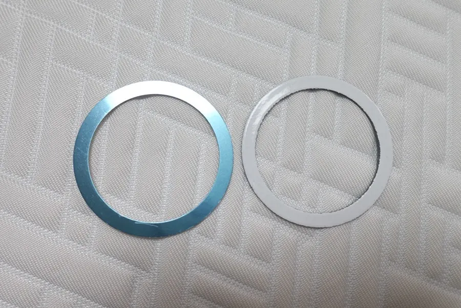 Stand product photo with included MagSafe sticker