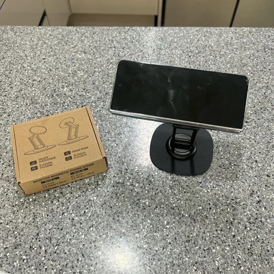 VITINYA stand holding a phone