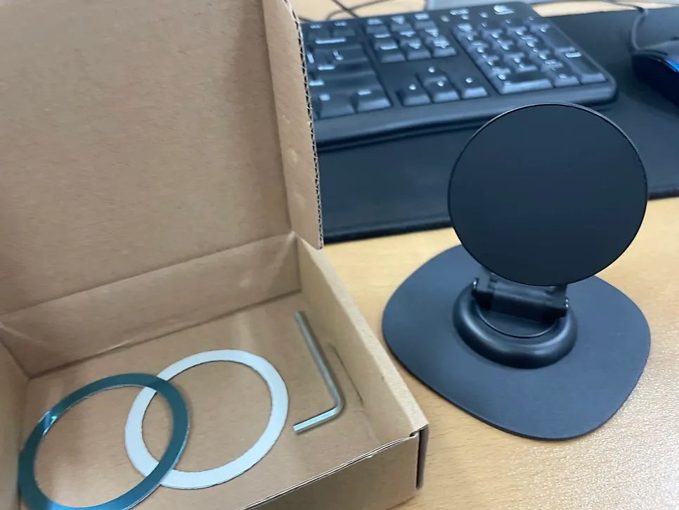 Compact Vitinia stand