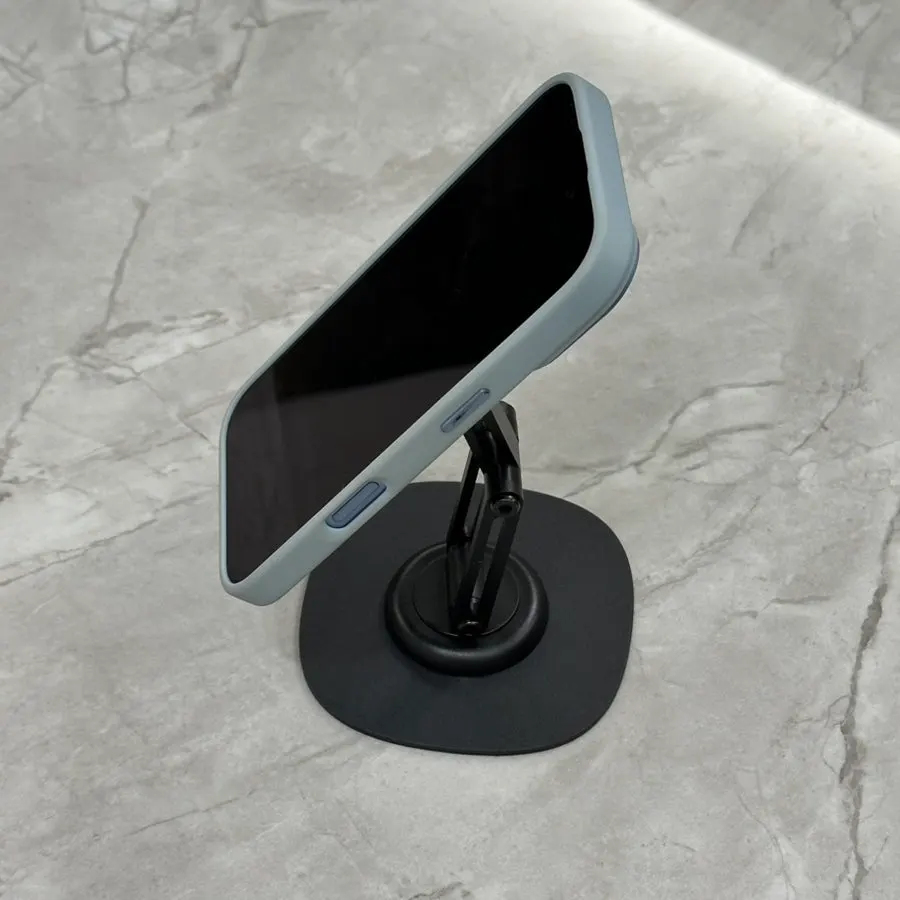 Portable stand that fits easily in a bag or pouch