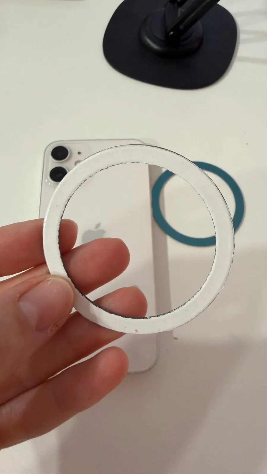 MagSafe stand with spare magnets included