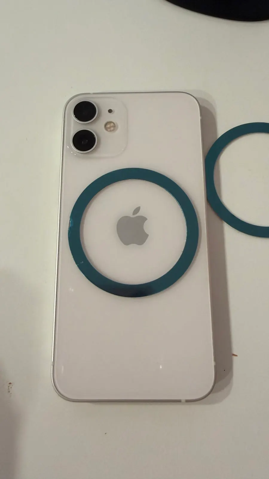Stand compatible with iPhone and iPad