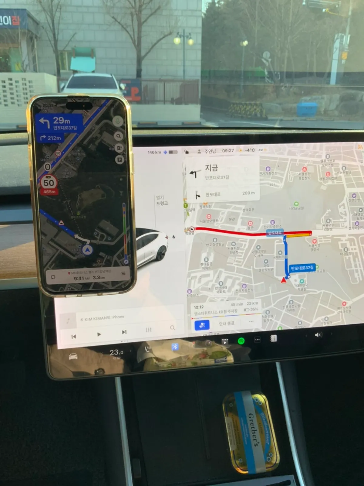 MagSafe car mount for a Tesla Model 3