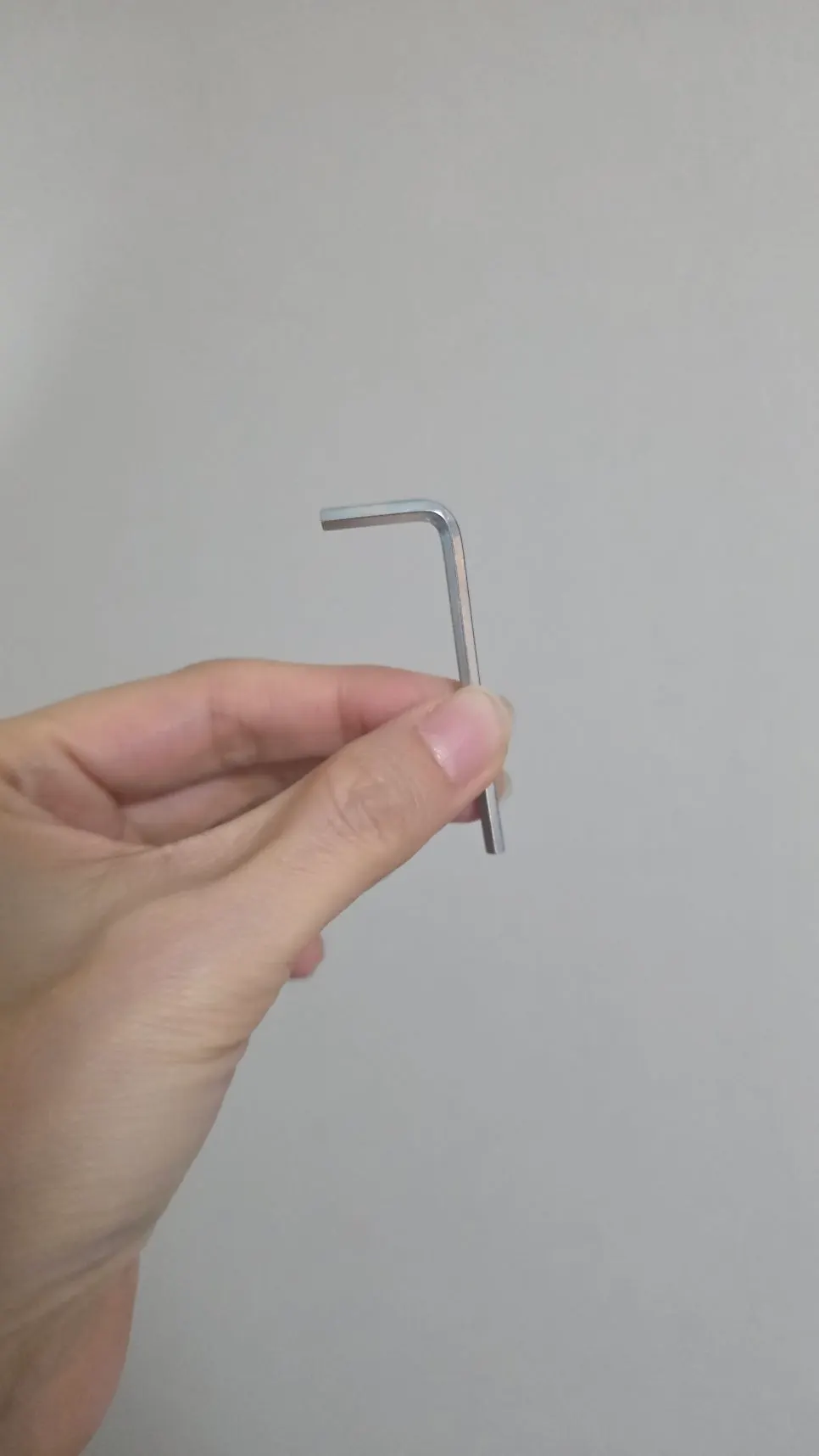 비티냐 맥세이프 거치대의 장력 조절 부분