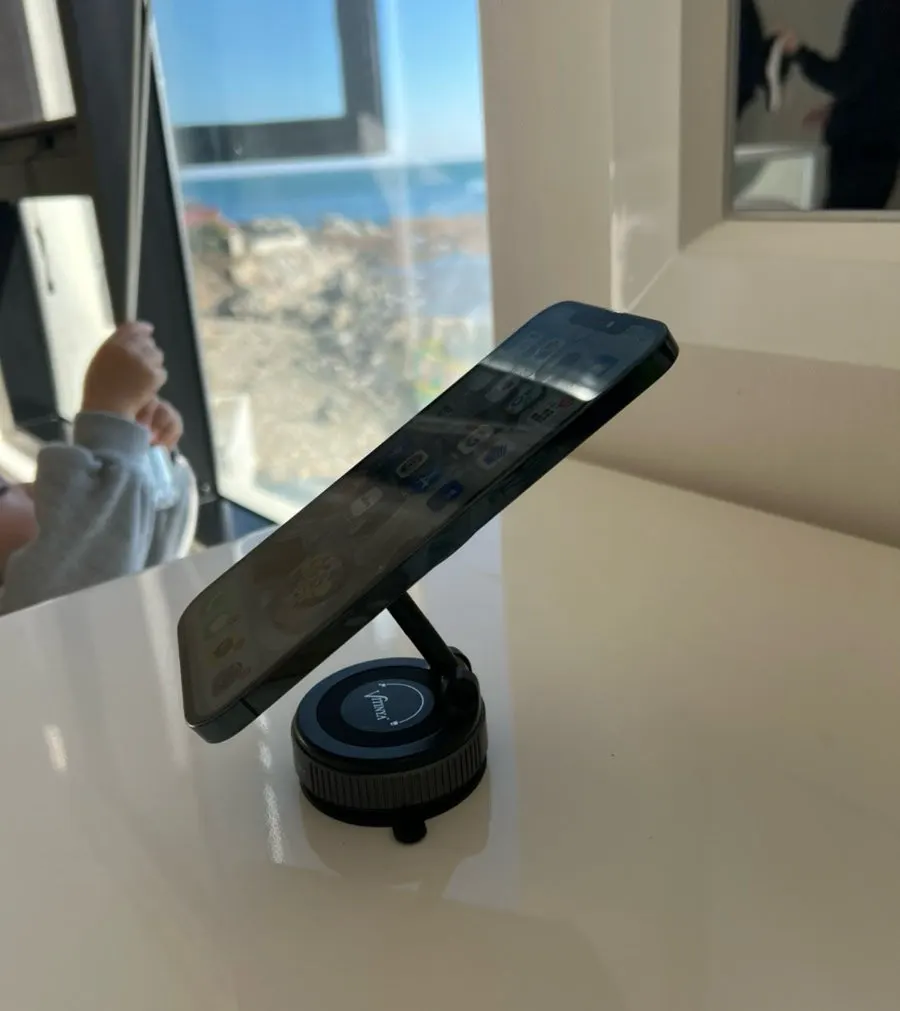 Vitinya holder securing a phone