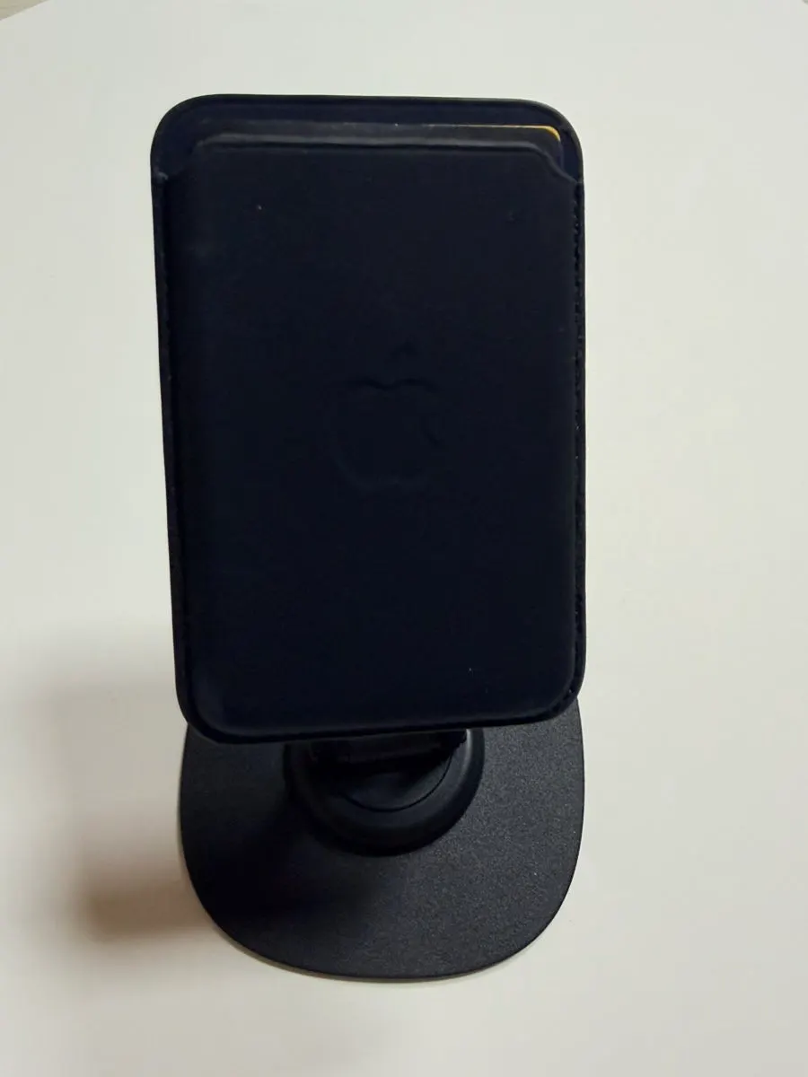 Stand, screwdriver, and MagSafe accessories
