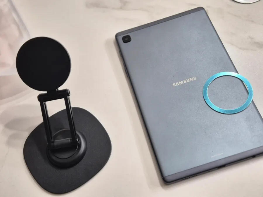 Rotating stand that locks at certain angles