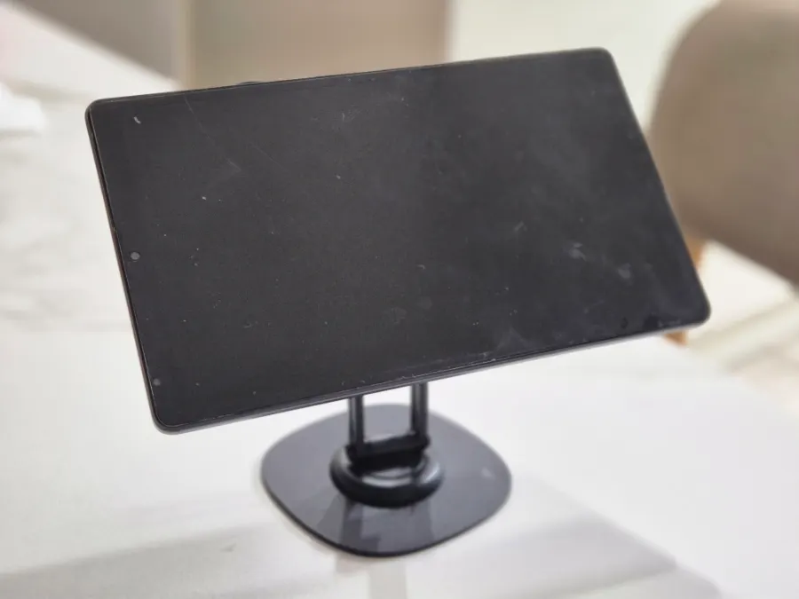 Galaxy Tab standing with an attached ring