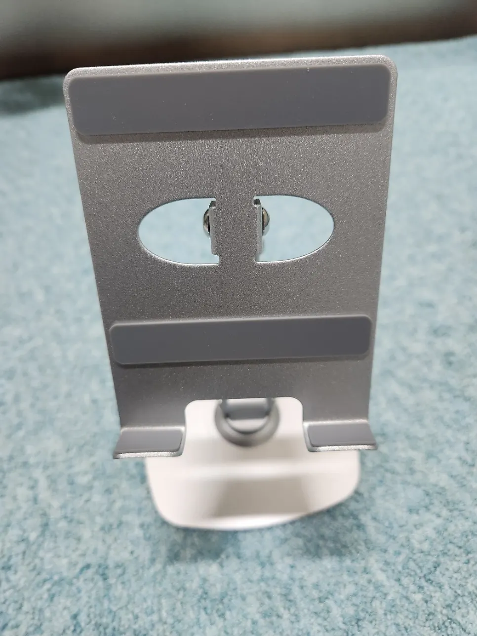 Tablet stand stability in use