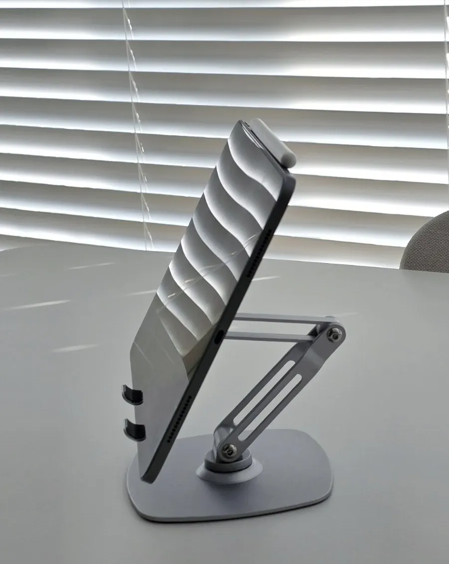 Bitinya stand with a folding design